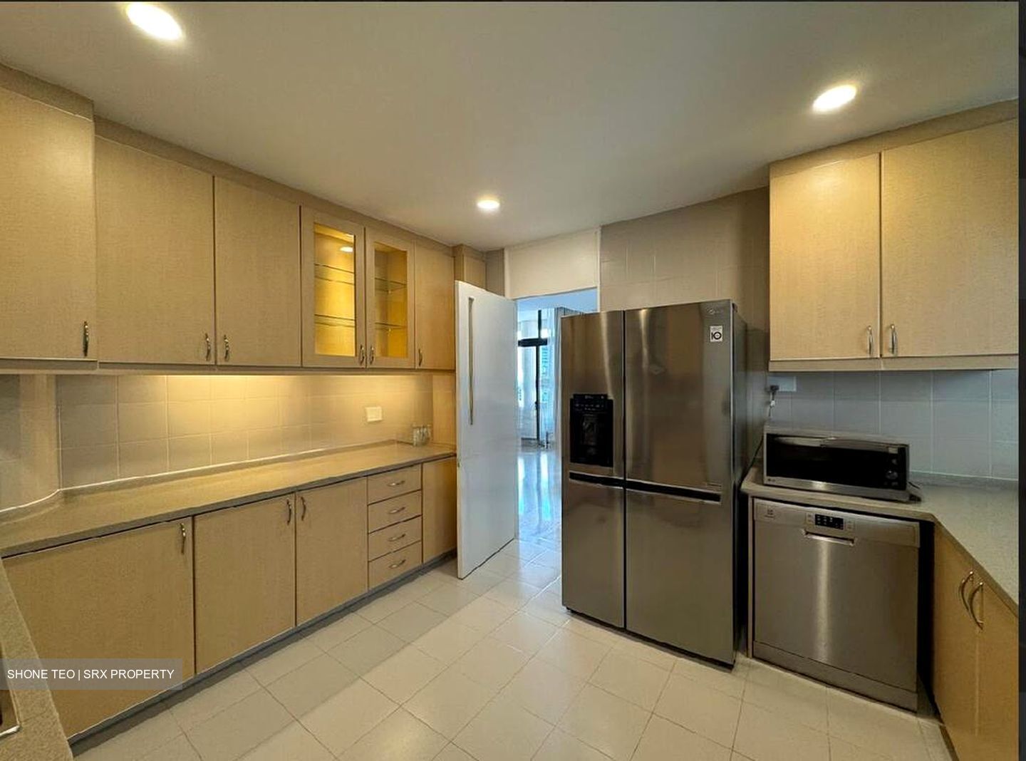 The Colonnade (D10), Condominium #464183031